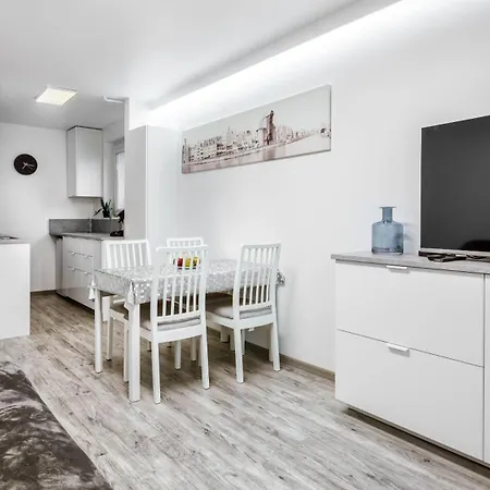דירה Citystay Brzezno 10 Minut Do Plazy